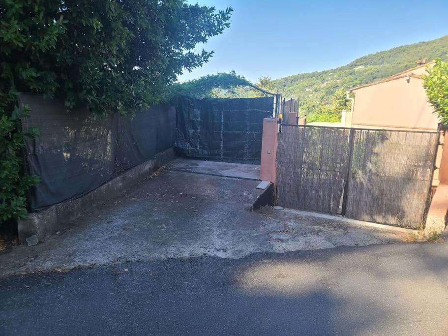 De 1 A 6 Avec Terrasse Solarium, Vue Panoramique Et Parking Gratuit Lejlighed Grasse Eksteriør billede